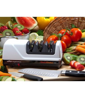 Chefs Choice cc.1520 Aiguiseur électrique « ANGLE SELECT », équipé d'une surface abrasive diamantée assure un résultat maximal